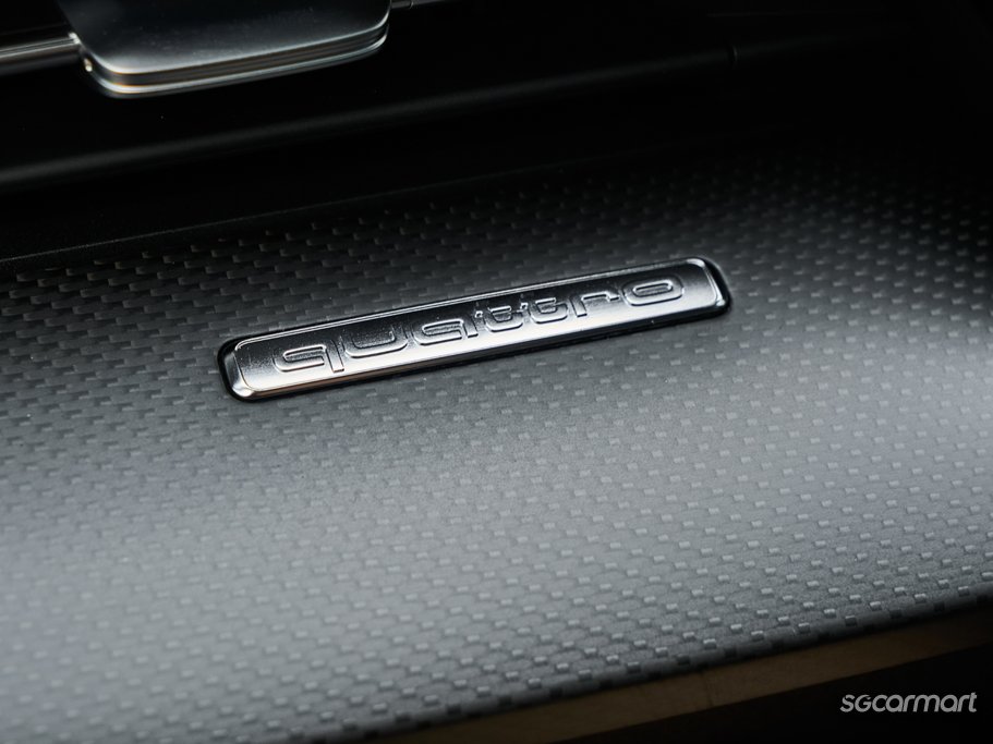https://i.i-sgcm.com/new_cars/cars/21581/21581_g51