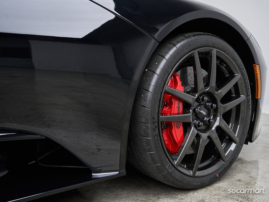 https://i.i-sgcm.com/new_cars/cars/21583/21583_g13