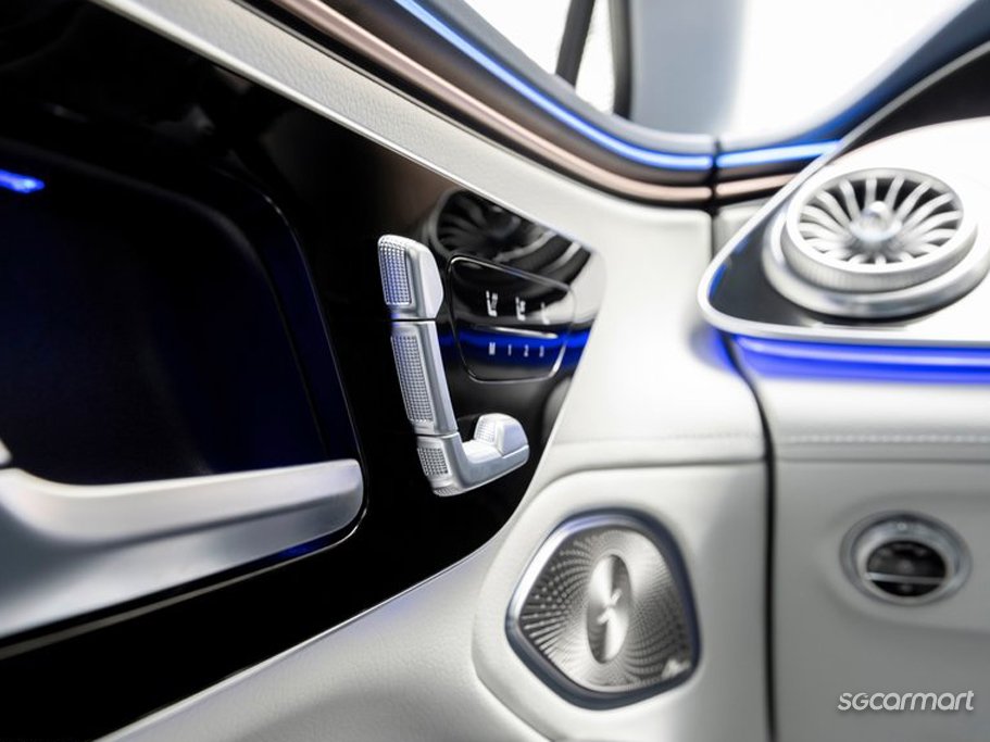 https://i.i-sgcm.com/new_cars/cars/21584/21584_g29