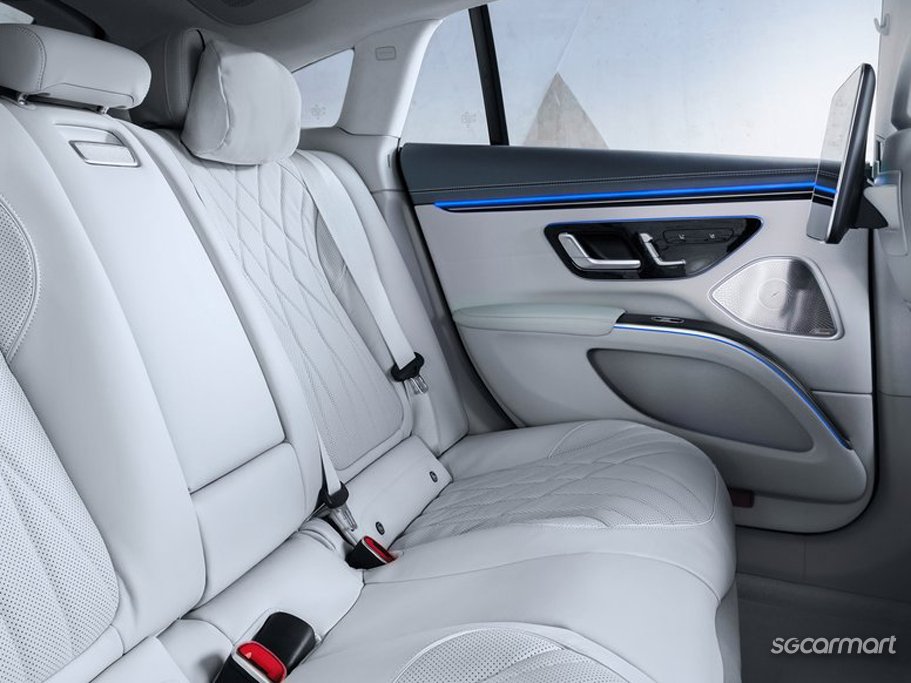 https://i.i-sgcm.com/new_cars/cars/21584/21584_g33