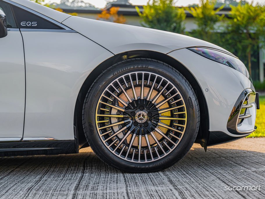 https://i.i-sgcm.com/new_cars/cars/21584/21584_g47