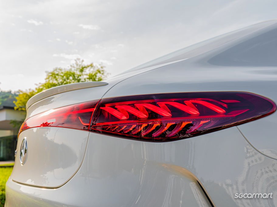https://i.i-sgcm.com/new_cars/cars/21584/21584_g51