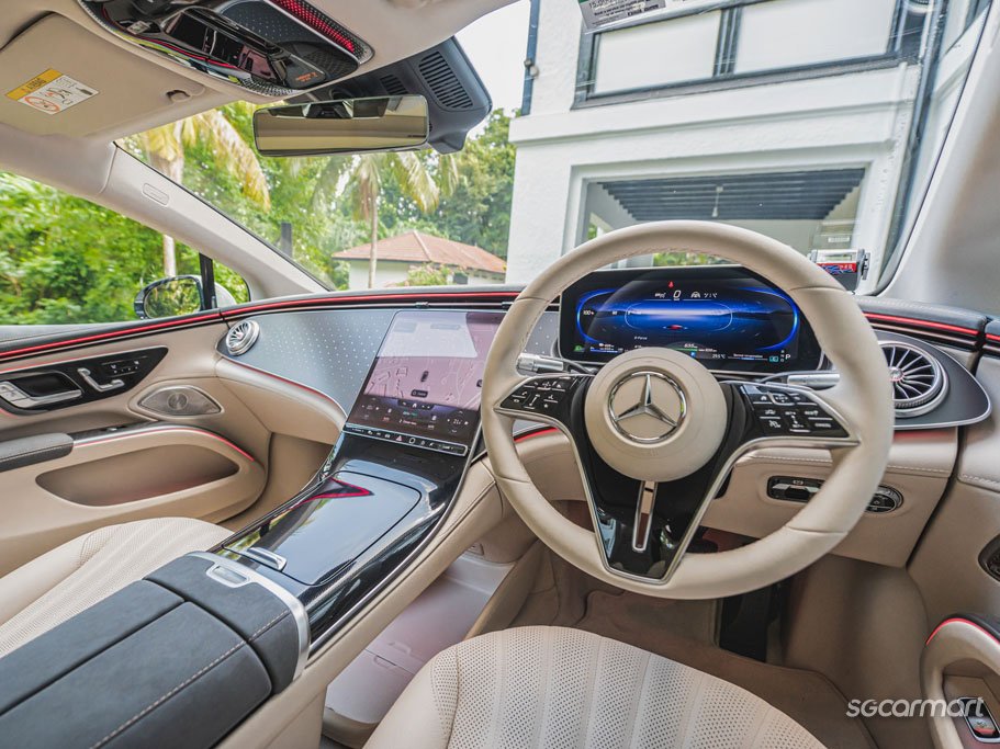 https://i.i-sgcm.com/new_cars/cars/21584/21584_g55
