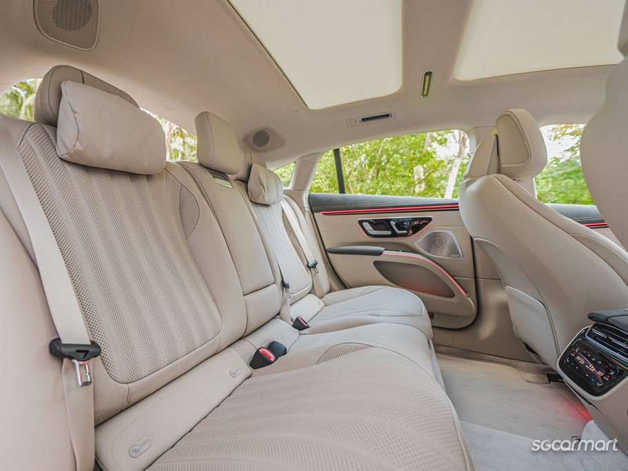 https://i.i-sgcm.com/new_cars/cars/21584/21584_g58