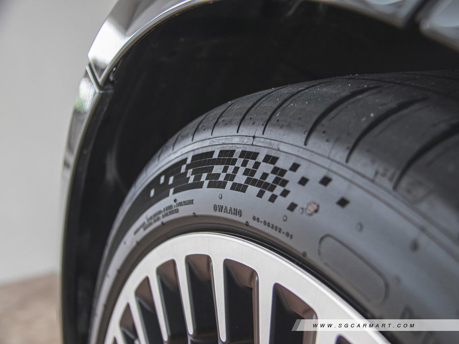 https://i.i-sgcm.com/new_cars/cars/21584/21584_g82