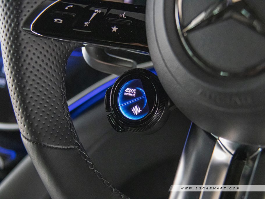 https://i.i-sgcm.com/new_cars/cars/21584/21584_g92