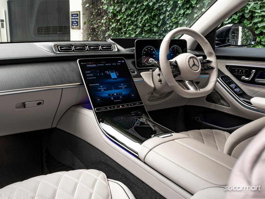 https://i.i-sgcm.com/new_cars/cars/21585/21585_g16