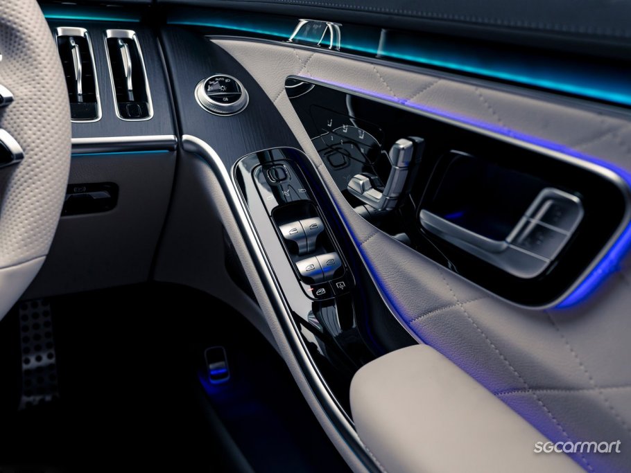 https://i.i-sgcm.com/new_cars/cars/21585/21585_g21