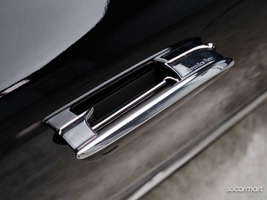 https://i.i-sgcm.com/new_cars/cars/21586/21586_g46