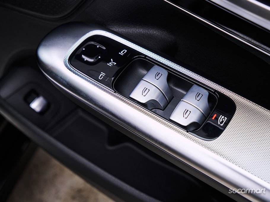 https://i.i-sgcm.com/new_cars/cars/21586/21586_g50