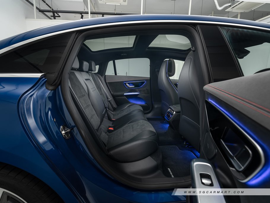 https://i.i-sgcm.com/new_cars/cars/21586/21586_g94