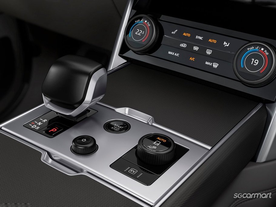 https://i.i-sgcm.com/new_cars/cars/21587/21587_g23