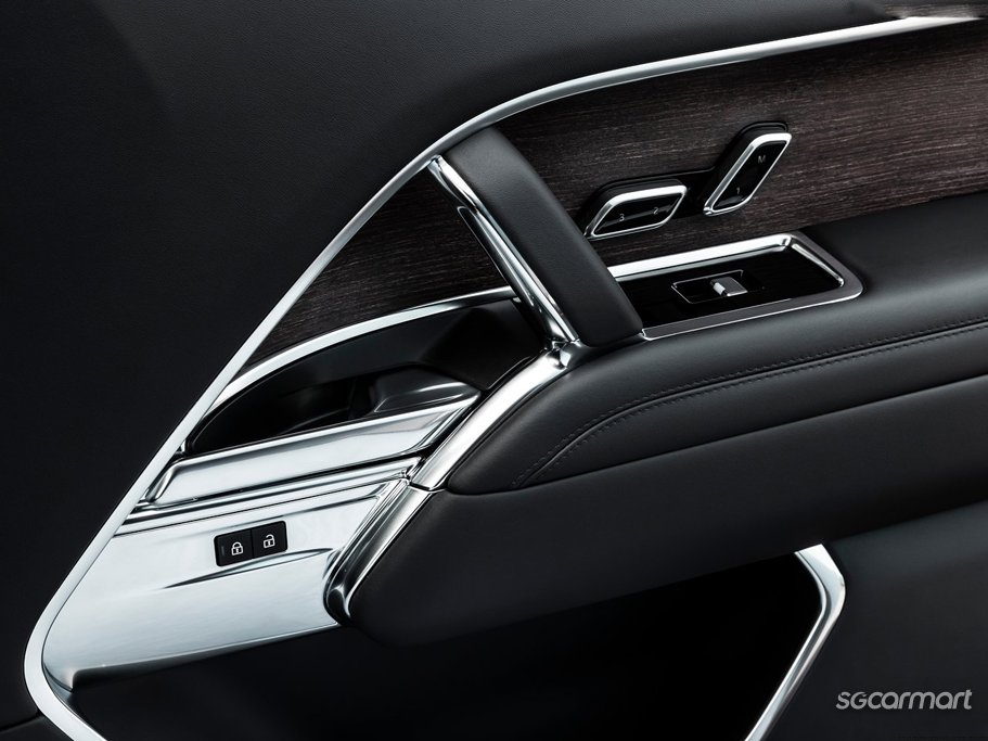 https://i.i-sgcm.com/new_cars/cars/21587/21587_g27