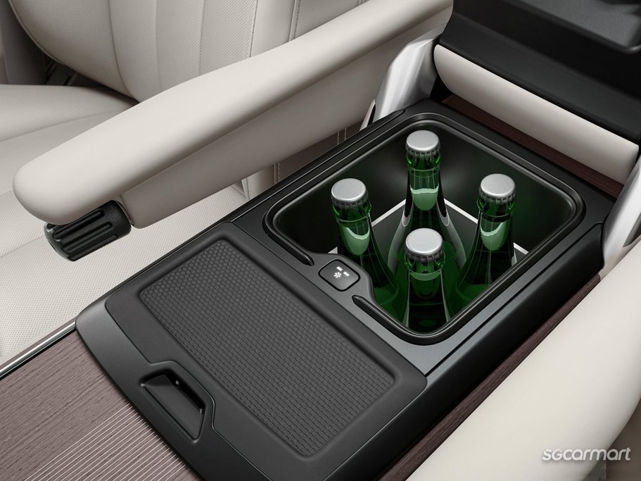 https://i.i-sgcm.com/new_cars/cars/21587/21587_g30