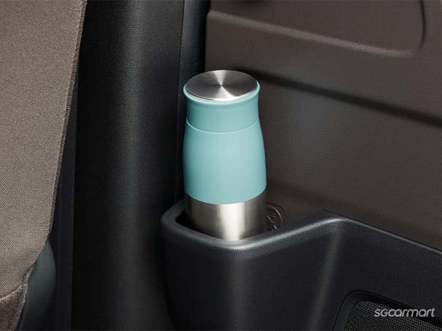 https://i.i-sgcm.com/new_cars/cars/21589/21589_g11
