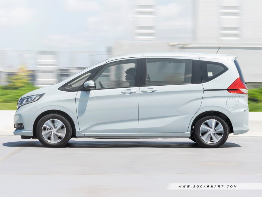 https://i.i-sgcm.com/new_cars/cars/21589/21589_g15