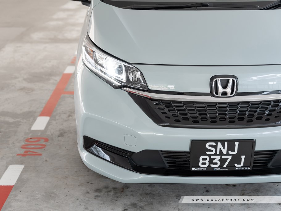 https://i.i-sgcm.com/new_cars/cars/21589/21589_g18
