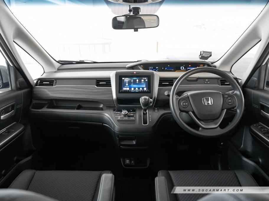 https://i.i-sgcm.com/new_cars/cars/21589/21589_g22