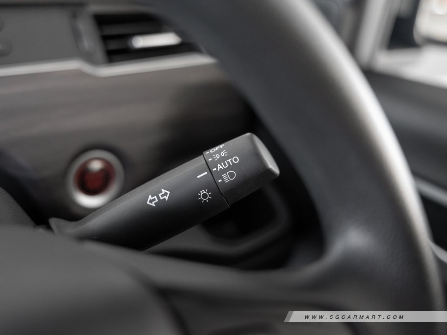 https://i.i-sgcm.com/new_cars/cars/21589/21589_g26
