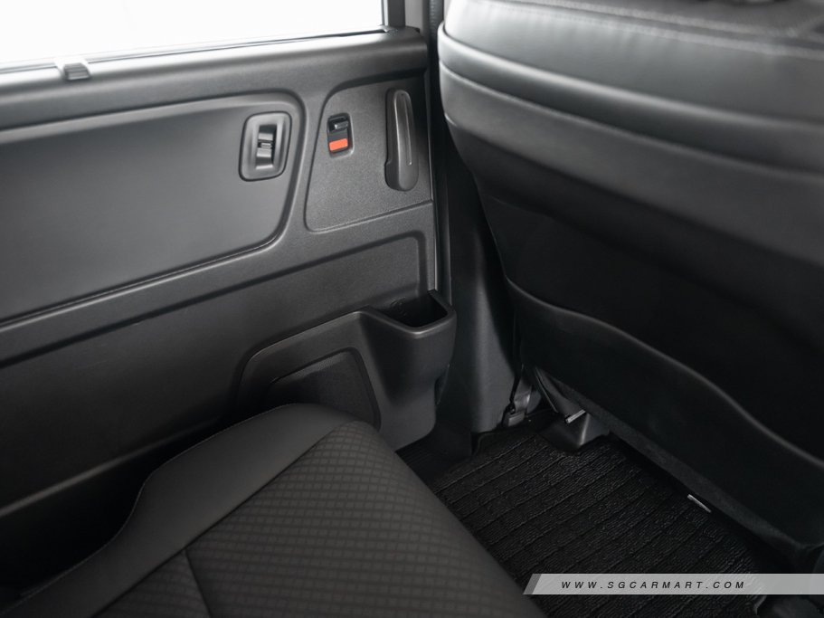 https://i.i-sgcm.com/new_cars/cars/21589/21589_g38