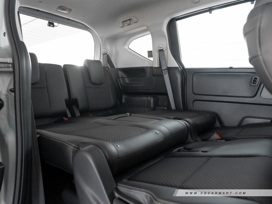 https://i.i-sgcm.com/new_cars/cars/21589/21589_g40