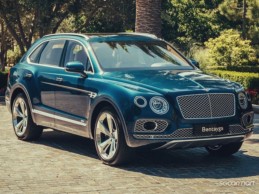 https://i.i-sgcm.com/new_cars/cars/21594/21594_g1