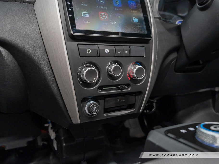 https://i.i-sgcm.com/new_cars/cars/21600/21600_g17