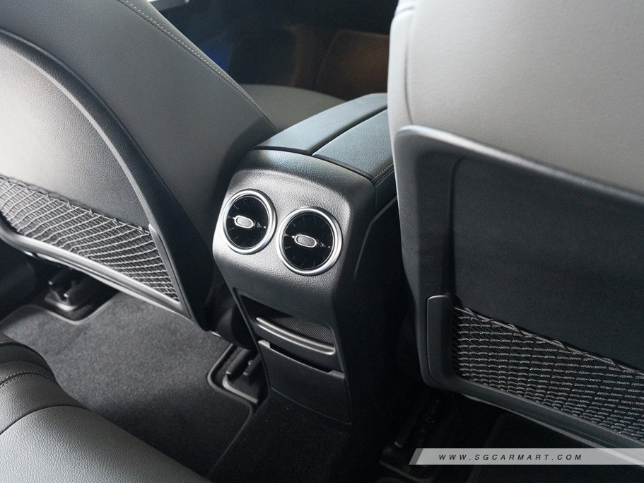 https://i.i-sgcm.com/new_cars/cars/21601/21601_g106