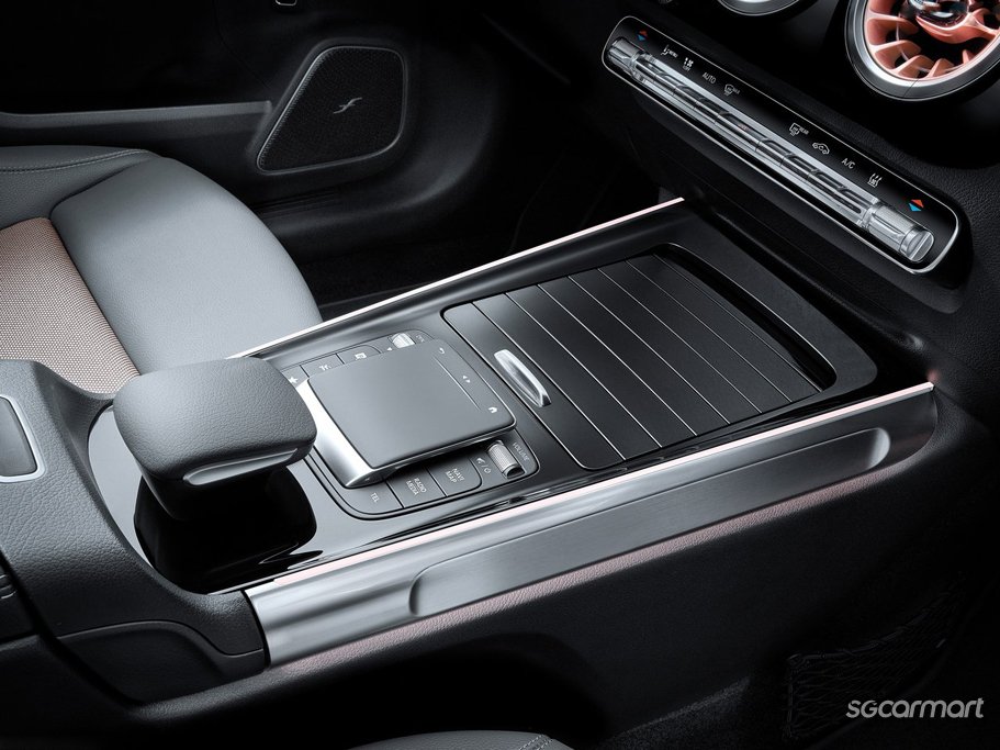 https://i.i-sgcm.com/new_cars/cars/21601/21601_g31