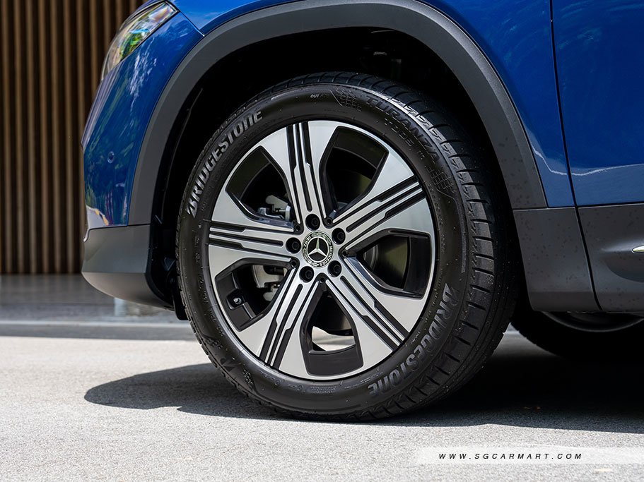 https://i.i-sgcm.com/new_cars/cars/21601/21601_g76