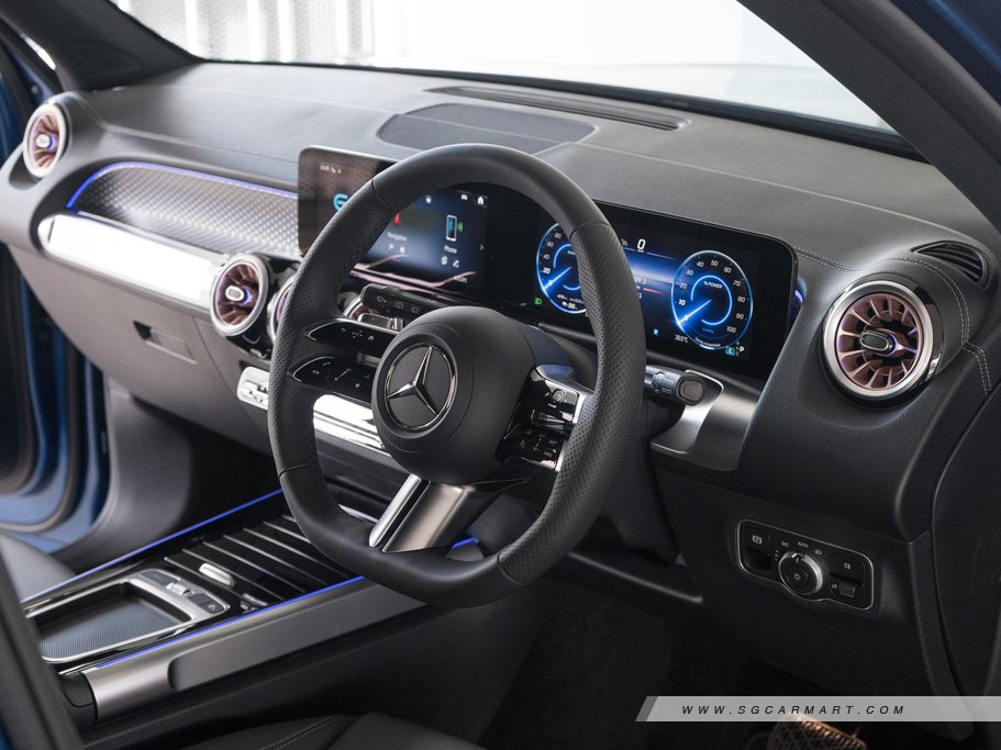 https://i.i-sgcm.com/new_cars/cars/21601/21601_g95
