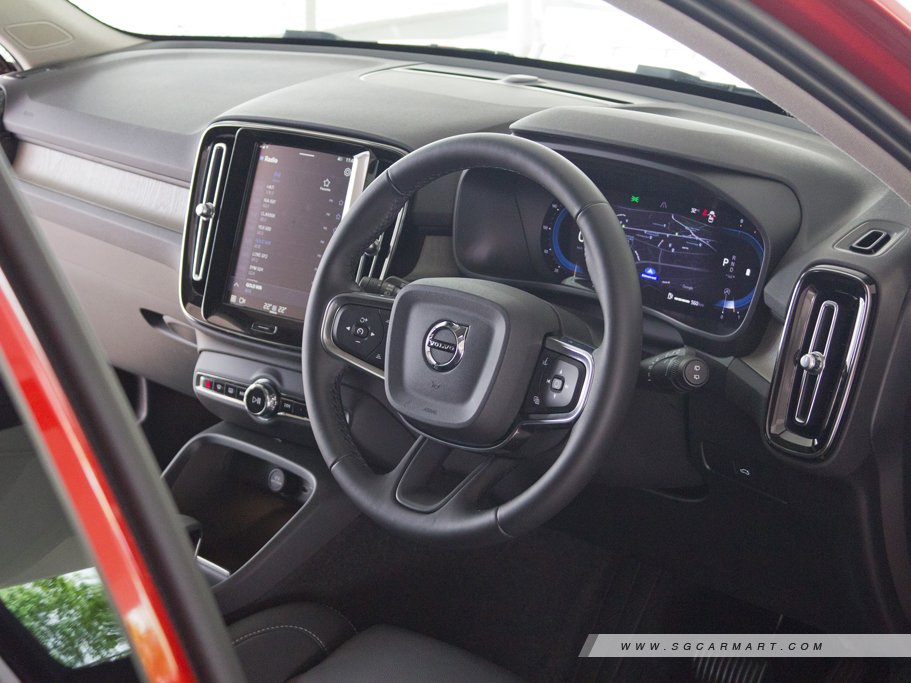 https://i.i-sgcm.com/new_cars/cars/21602/21602_g22