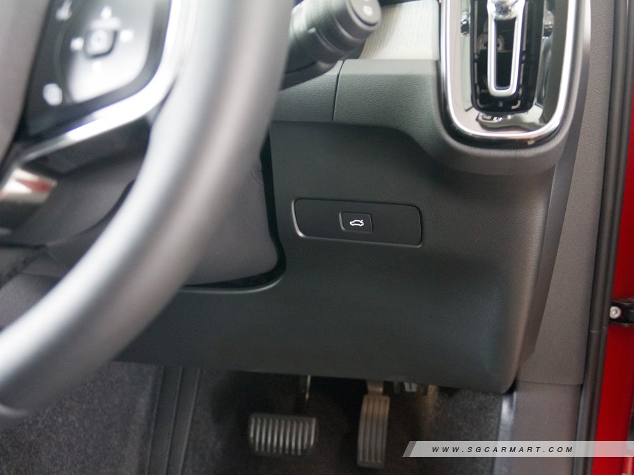 https://i.i-sgcm.com/new_cars/cars/21602/21602_g42