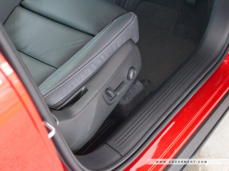 https://i.i-sgcm.com/new_cars/cars/21602/21602_g46