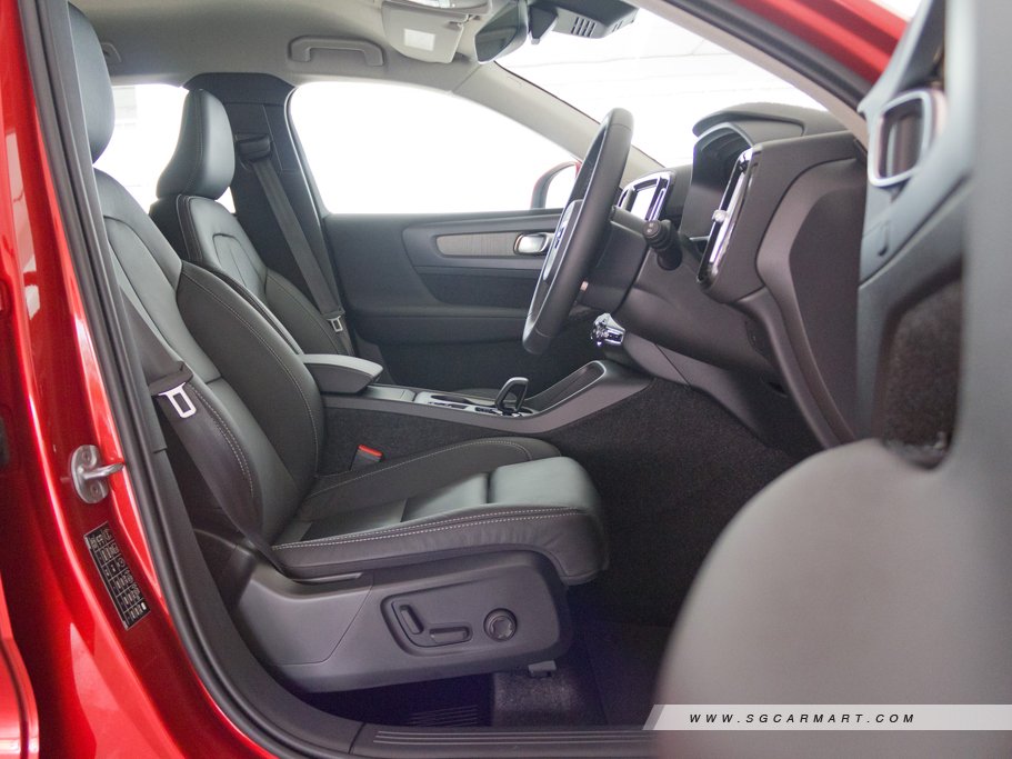 https://i.i-sgcm.com/new_cars/cars/21602/21602_g47