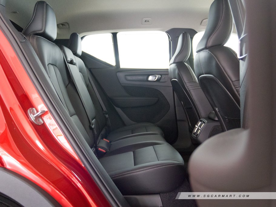 https://i.i-sgcm.com/new_cars/cars/21602/21602_g48