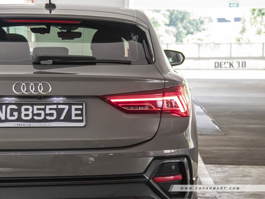 https://i.i-sgcm.com/new_cars/cars/21605/21605_g37