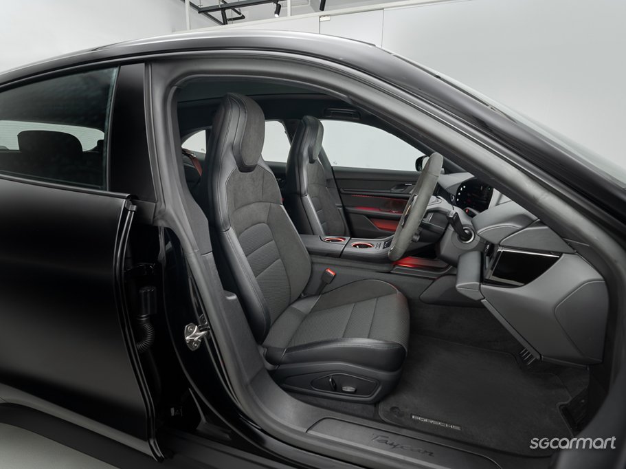 https://i.i-sgcm.com/new_cars/cars/21606/21606_g11