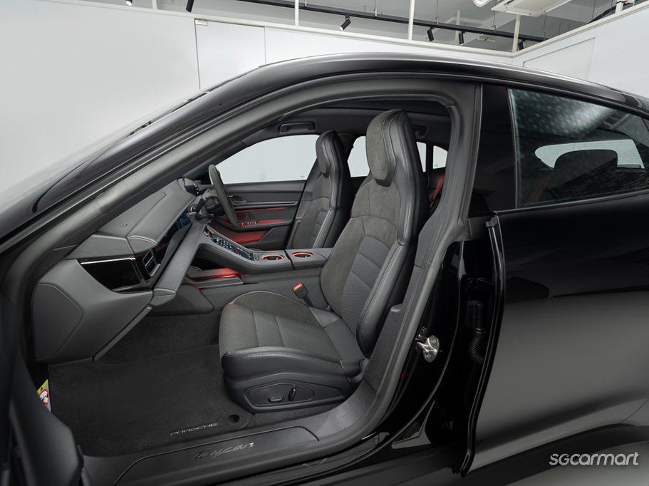 https://i.i-sgcm.com/new_cars/cars/21606/21606_g13