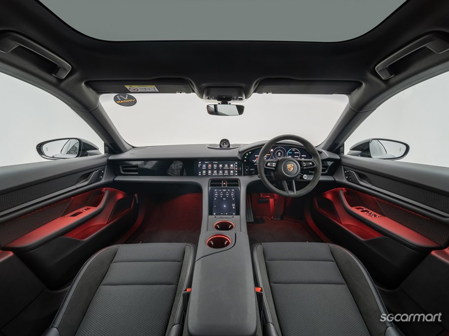 https://i.i-sgcm.com/new_cars/cars/21606/21606_g15