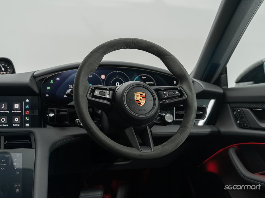 https://i.i-sgcm.com/new_cars/cars/21606/21606_g17
