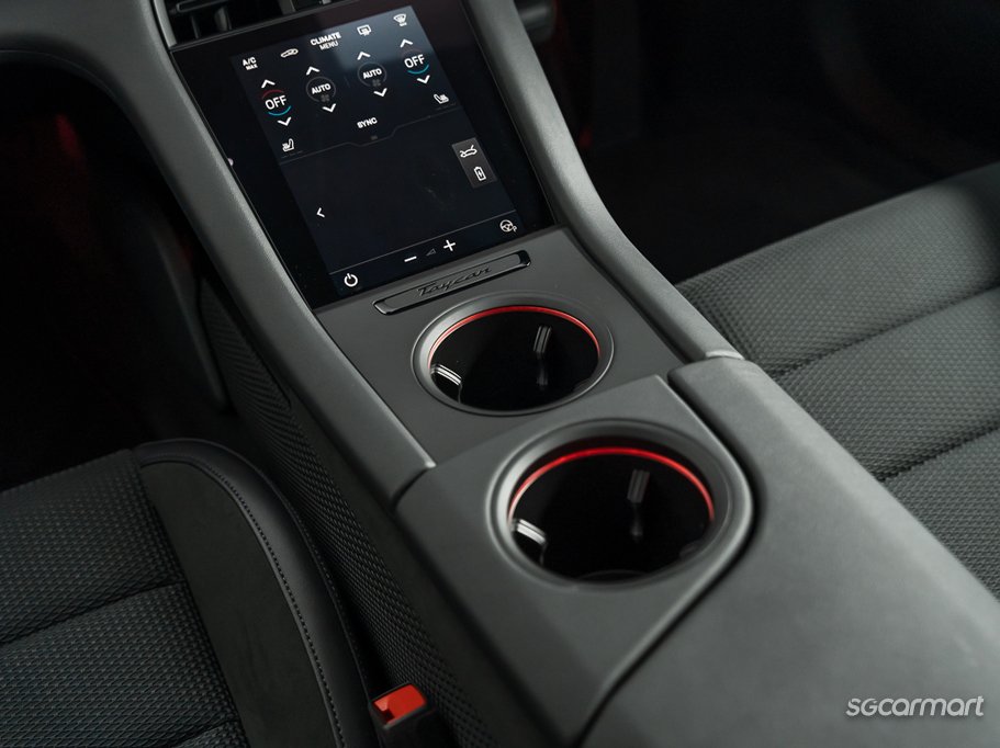 https://i.i-sgcm.com/new_cars/cars/21606/21606_g24
