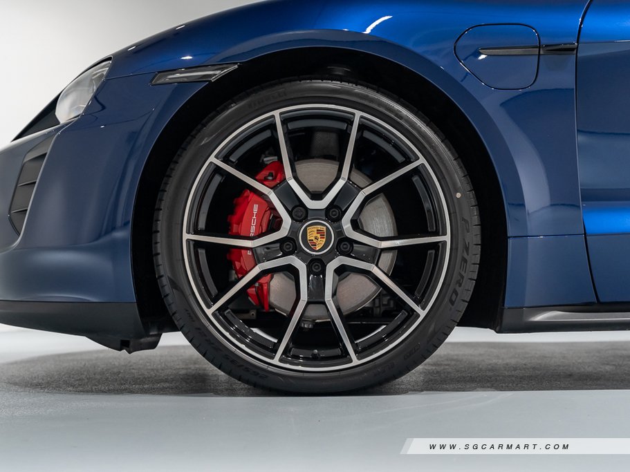 https://i.i-sgcm.com/new_cars/cars/21606/21606_g34