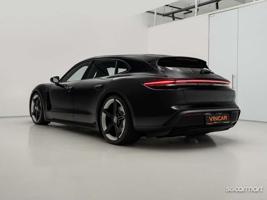https://i.i-sgcm.com/new_cars/cars/21606/21606_g3