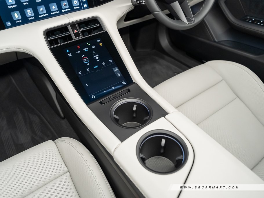 https://i.i-sgcm.com/new_cars/cars/21606/21606_g41