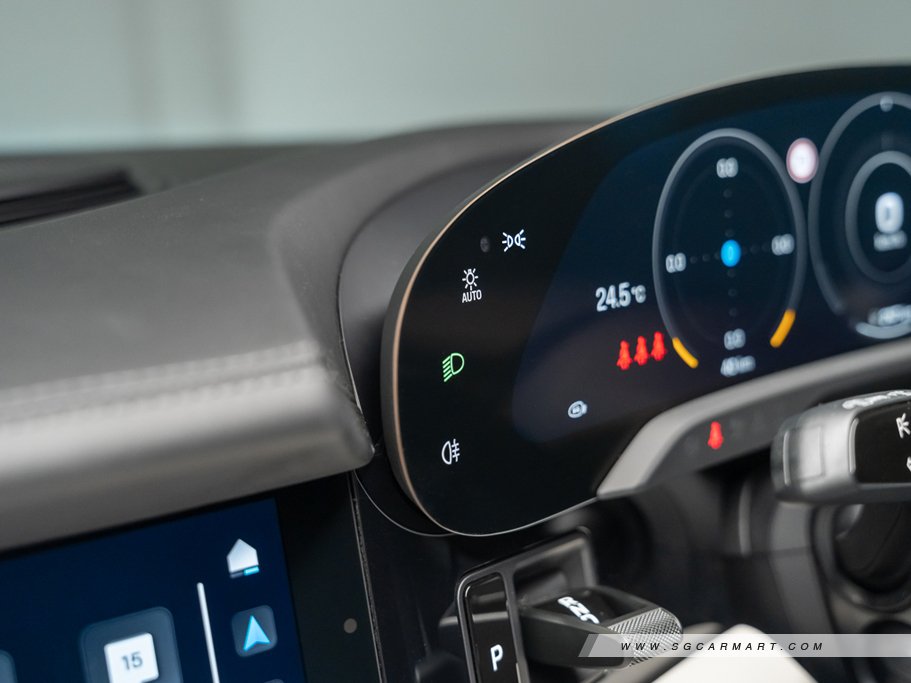https://i.i-sgcm.com/new_cars/cars/21606/21606_g49