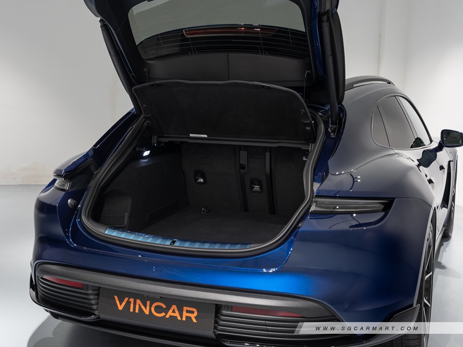 https://i.i-sgcm.com/new_cars/cars/21606/21606_g57