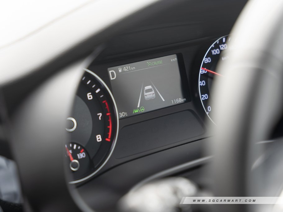 https://i.i-sgcm.com/new_cars/cars/21607/21607_g39
