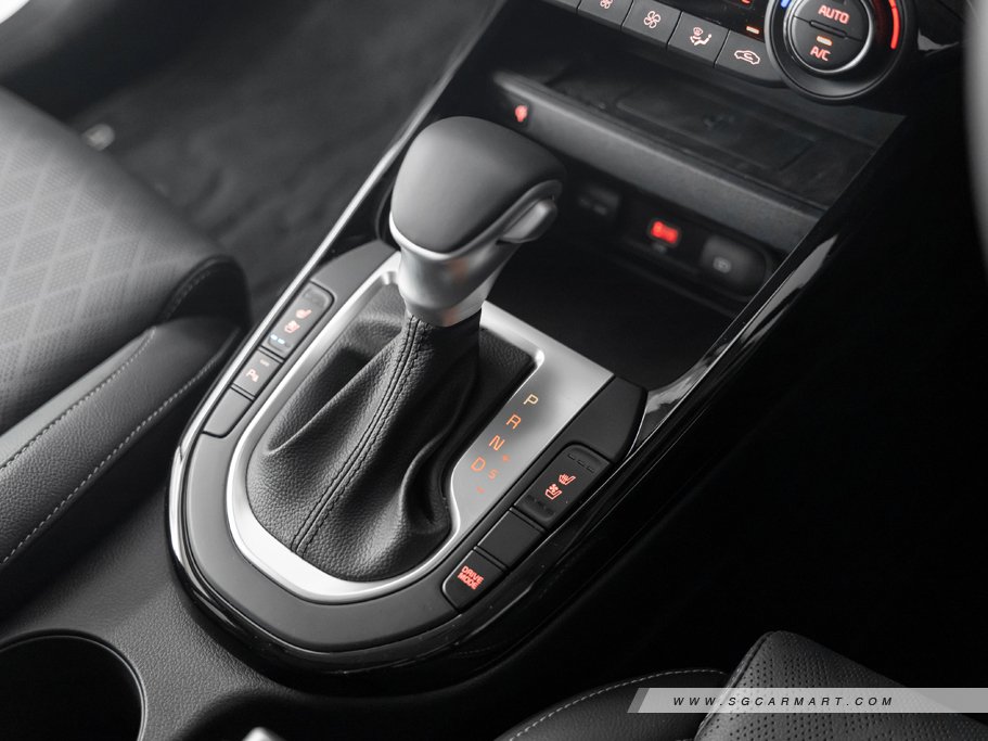 https://i.i-sgcm.com/new_cars/cars/21607/21607_g47