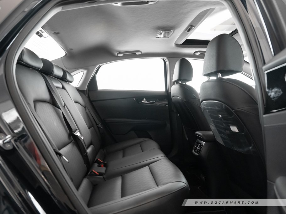 https://i.i-sgcm.com/new_cars/cars/21607/21607_g53
